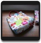 Tasche Parismotiv mit Stra&szlig;steinen und Verst&auml;rktem Innenfutter