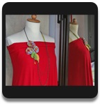 Kette, traumhaft sch&ouml;ne H&auml;kelbl&uuml;ten und Strickbl&auml;tter 